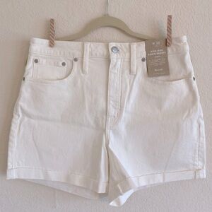 NWT - Madewell | High Rise, Curvy White Denim Shorts, Size 30
